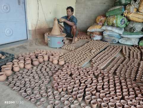 मिट्टी कला के कुम्हारों को झारखंड सरकार की माटी कला बोर्ड योजना ने दिया नया जीवन