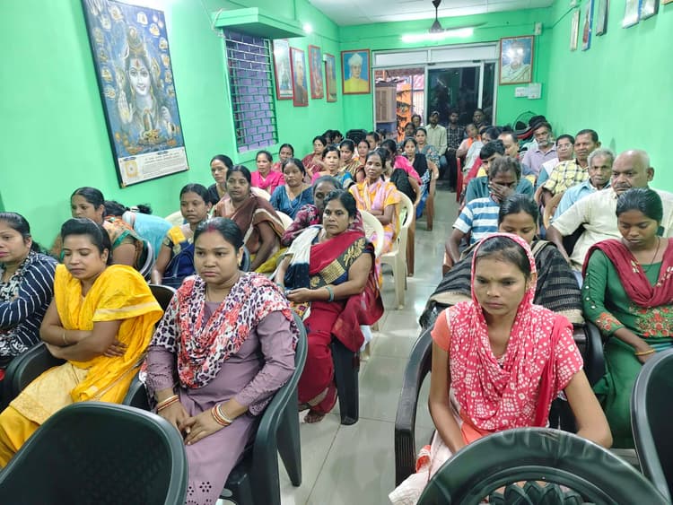 Chaibasa News : मजदूरों की मांगों की उपेक्षा कर रहा सेल प्रबंधन, यूनियन करेगी आंदोलन