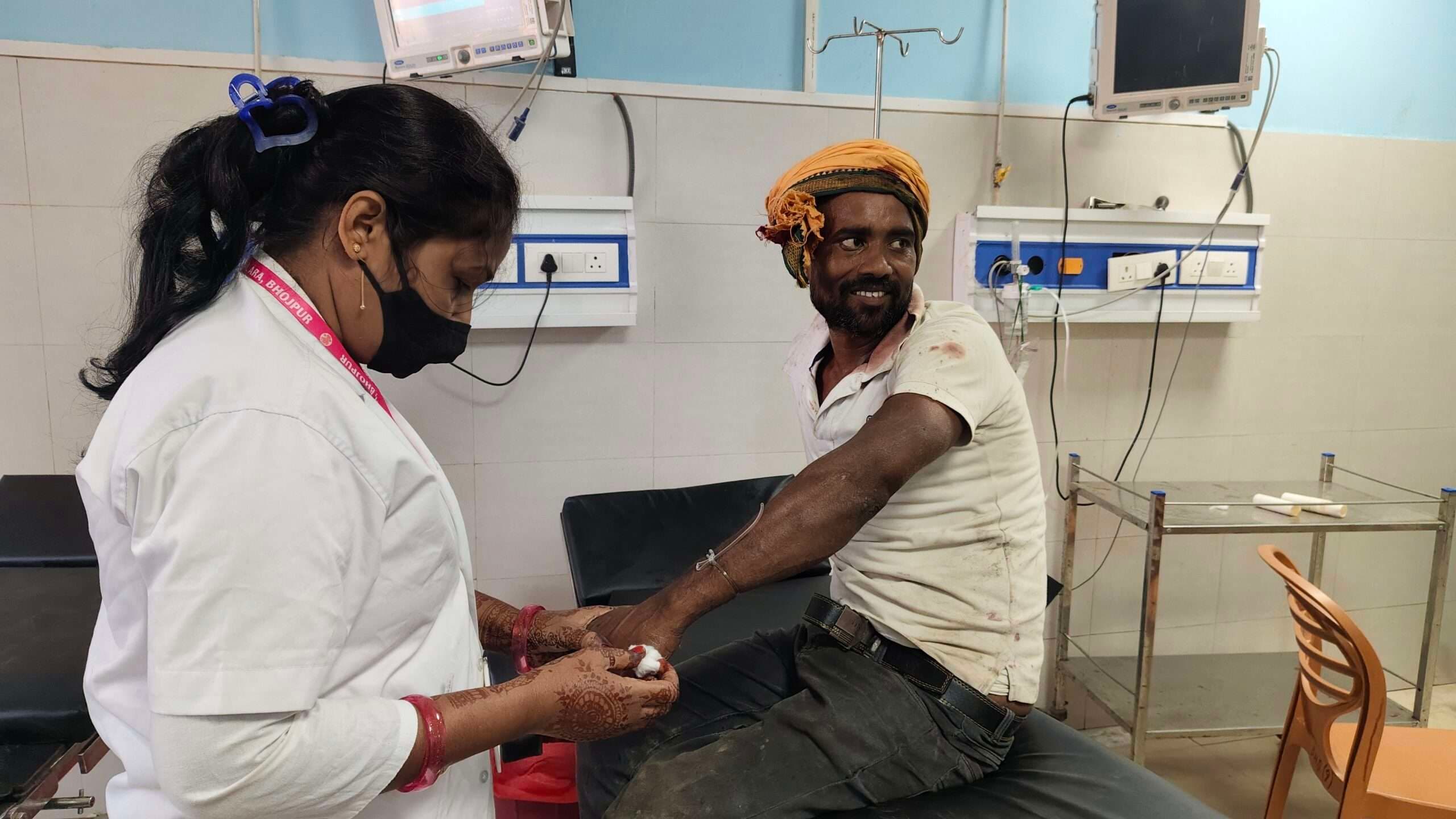 मामूली विवाद में बाइक सवार युवक को पीटा