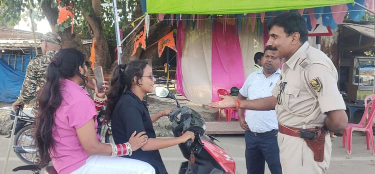 saran news. विधानसभा चुनाव को लेकर कृष्णा चौक पर बना एसएसटी पॉइंट