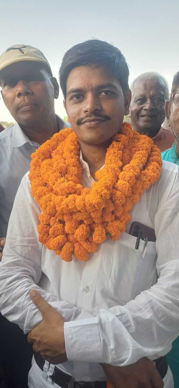 मुंगेर जिला में खुला नामांकन का खाता, पूर्व मंत्री शैलेश कुमार ने  कटाया एनआर