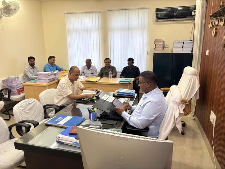 पहले दिन नहीं खुला नामांकन का खाता, एक एनआर कटी