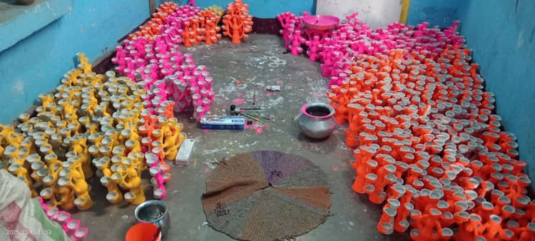 दीपावली में डेढ़ करोड़ के मिट्टी के दीयों से रोशन होगा शहर