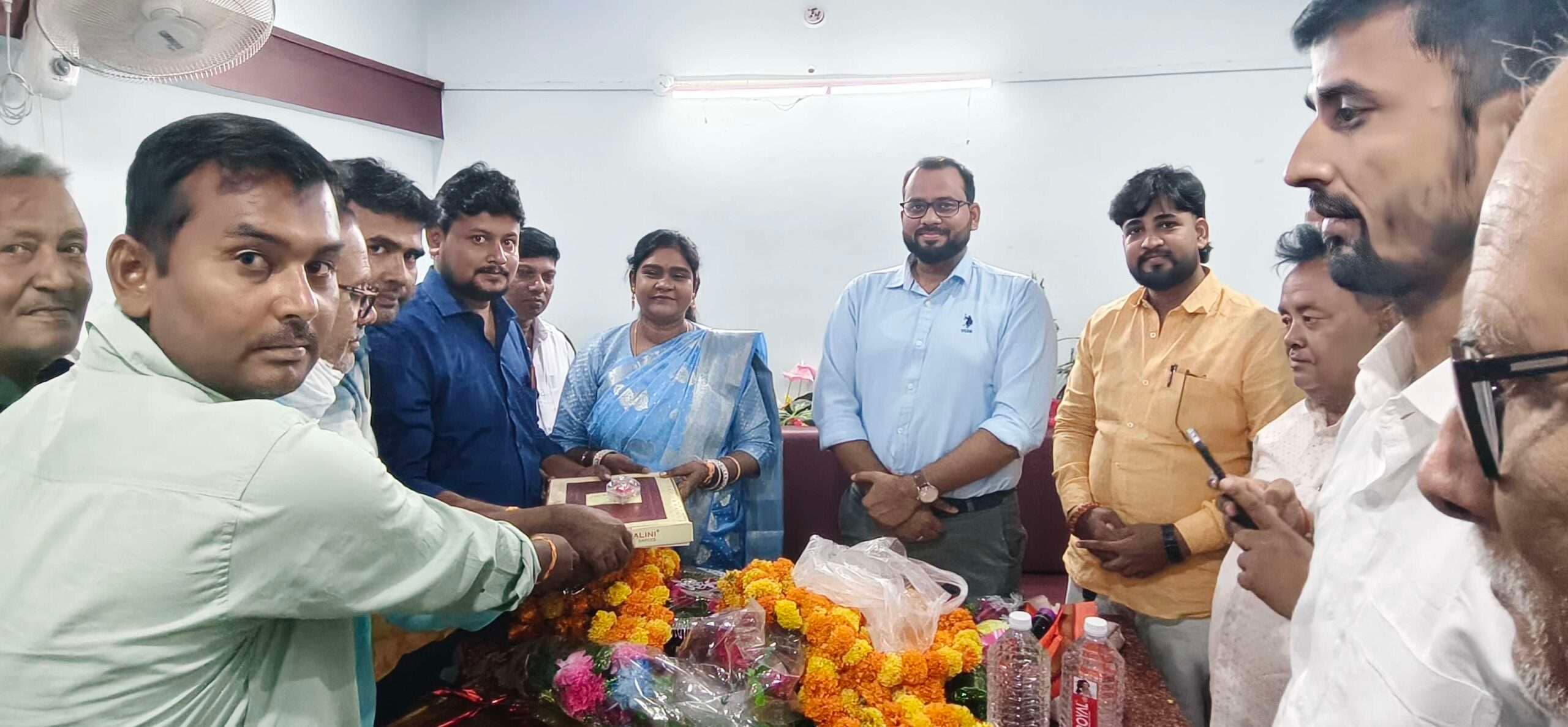 स्थानांतरण पर प्रखंड आपूर्ति पदाधिकारी  को दी गयी विदाई