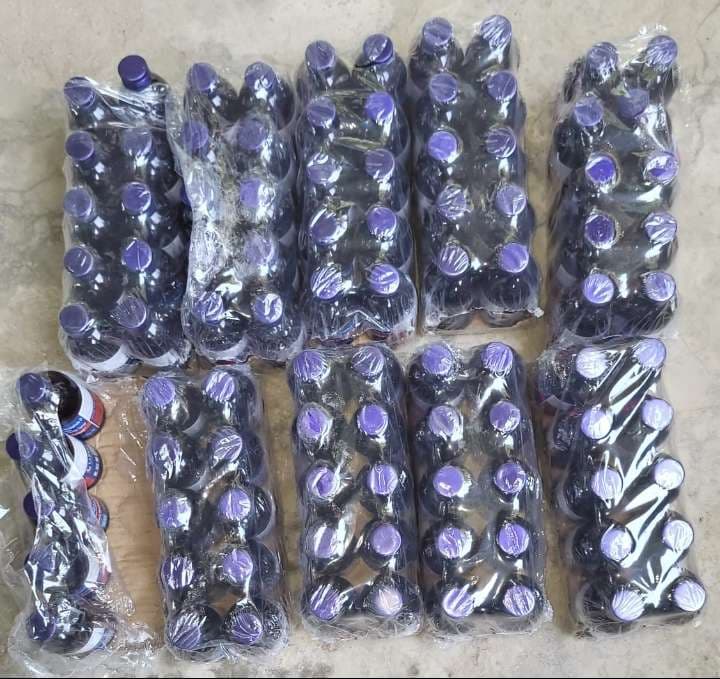 95 बोतल कोडिन कफ सिरप के साथ  महिला गिरफ्तार, पति फरार