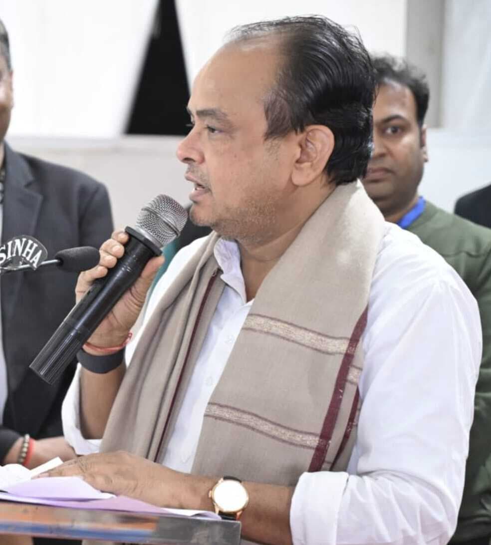 राज्य के हर जिलेों में 100-100 गरीब राशन कार्ड से जोड़े जायेंगे : मंत्री