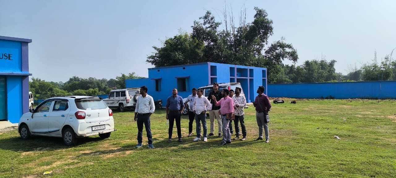 जांच टीम के सदस्यों ने ग्रामीण जलापूर्ति योजना का किया स्थल निरीक्षण