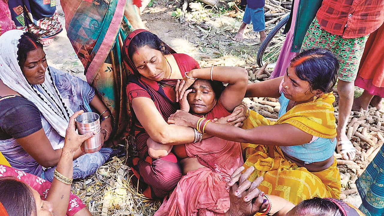 Gopalganj News : बनकटा जागीरदारी गांव में खेत में काम कर रहे किसान की चाकू गोदकर हत्या