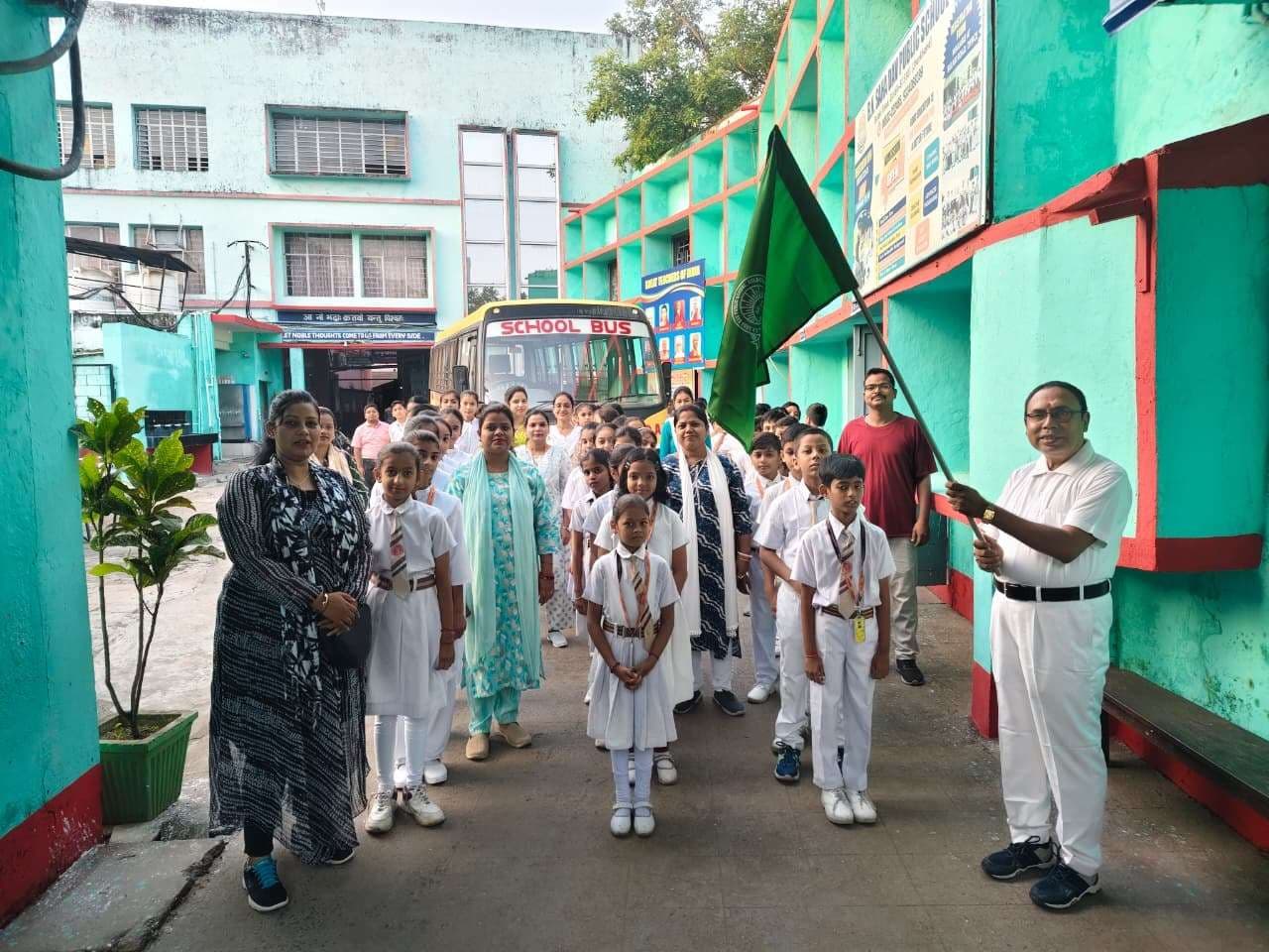 Giridih News :गांधी शताब्दी समारोह पर रन फॉर डीएवी का आयोजन