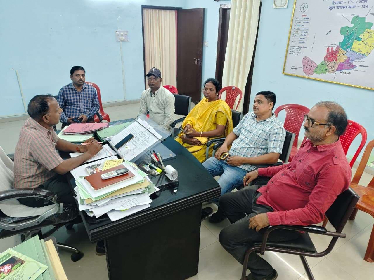 Seraikela Kharsawan News : खरसावां में सरकारी काली पूजा के आयोजन को लेकर हुई बैठक