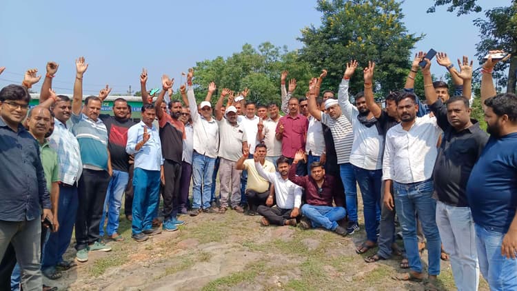 Bokaro News : कोयला डिस्पैच में अनिवार्य सैंपलिंग का विरोध