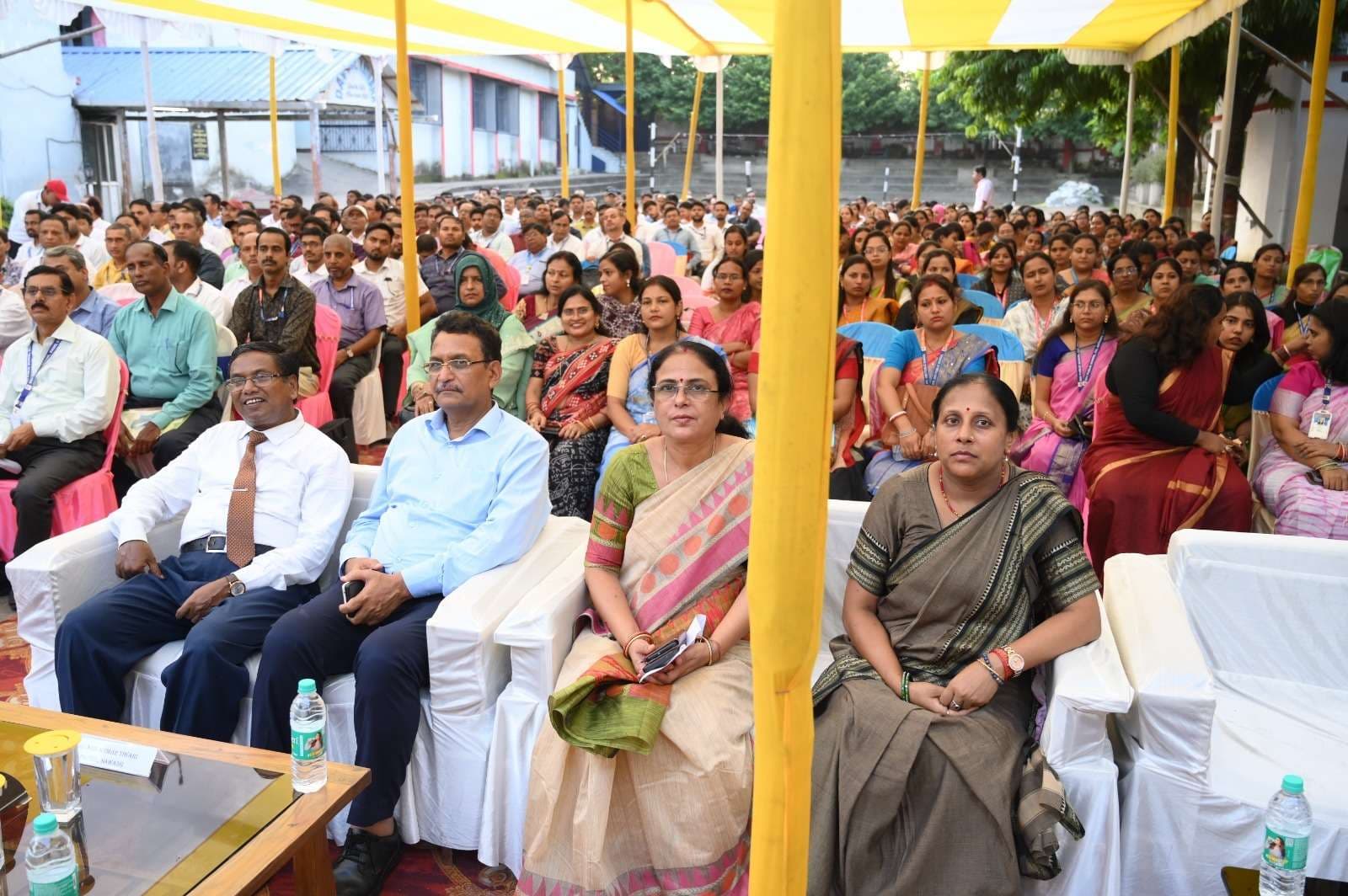 Bokaro News : कथारा में शिक्षक-शिक्षिकाओं की कार्यशाला संपन्न