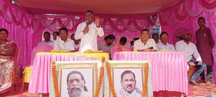 East Singhbhum News : चुनाव जीतकर बाबा रामदास को श्रद्धांजलि दें कार्यकर्ता : सोमेश