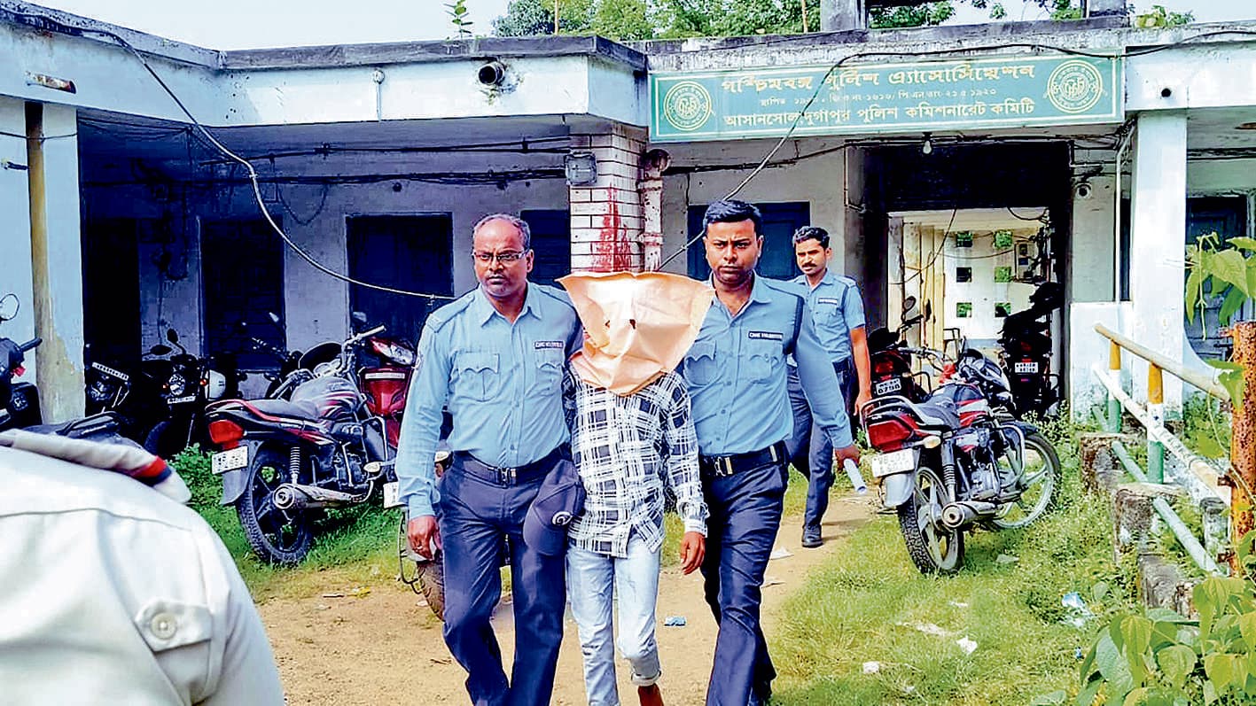 मेडिकल छात्रा से गैंगरेप: दो और गिरफ्तार, एक आरोपी नगर निगम का अस्थायी कर्मी