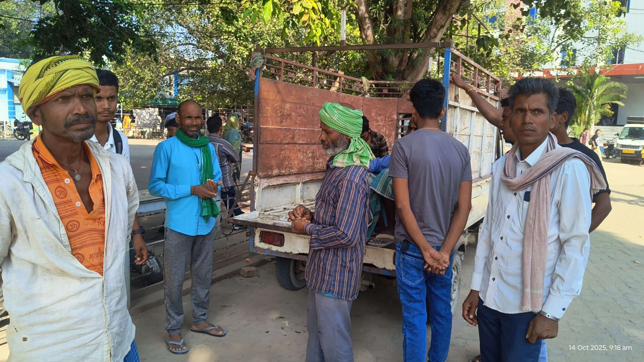 त्योहार पर घर आये युवक की हाइटेंशन तार की चपेट में आने से मौत, परिजनों में मचा काेहराम