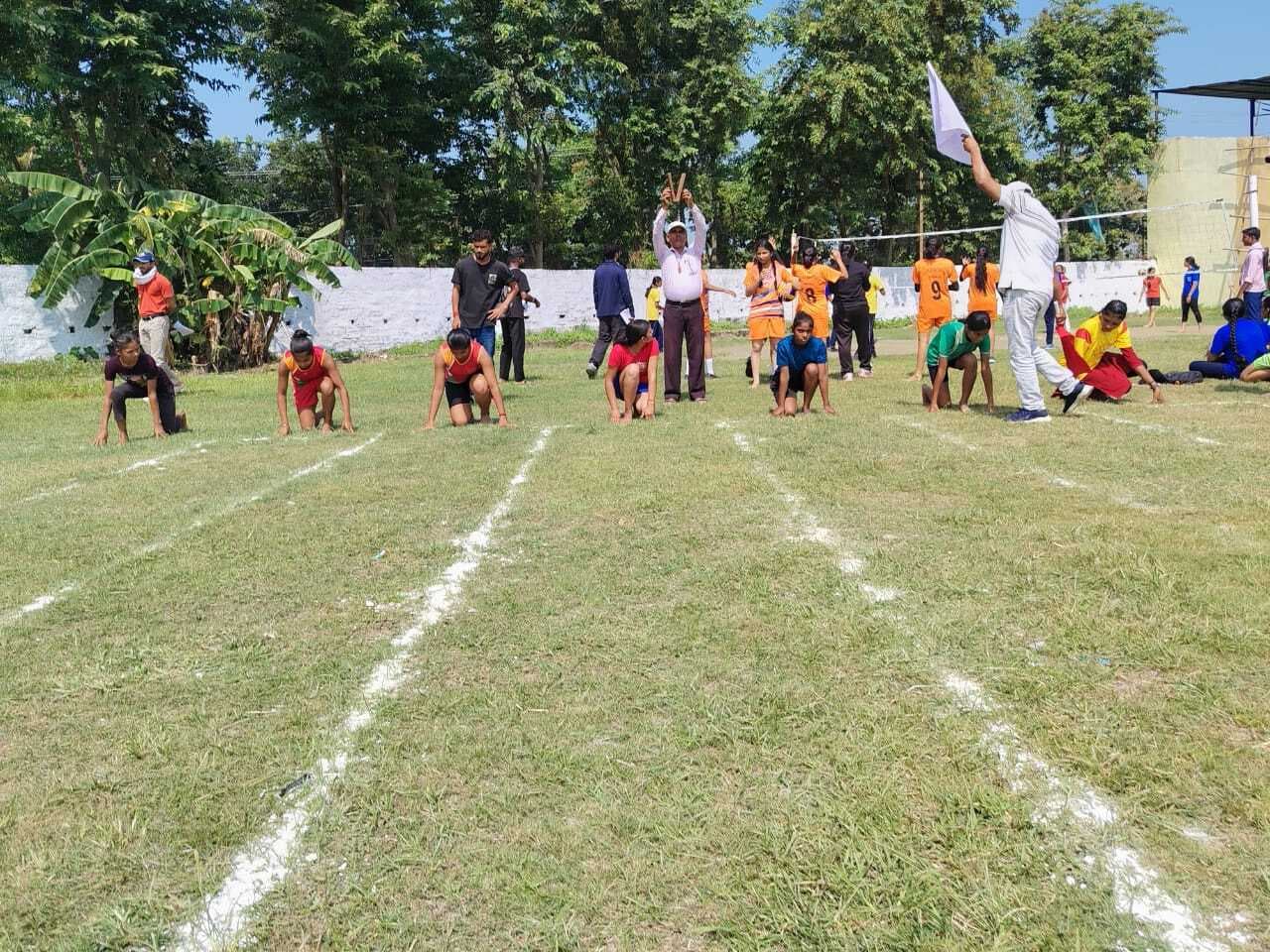 जिला स्तरीय वार्षिक खेल-कूद प्रतियोगिता : वीरपुर की छात्राओं का जलवा, कई विधाओं में किया शानदार प्रदर्शन