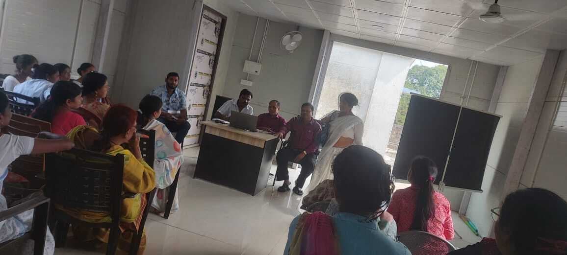 Samastipur News:स्वास्थ्यकर्मियों को शत-प्रतिशत लक्ष्य हासिल करने का निर्देश