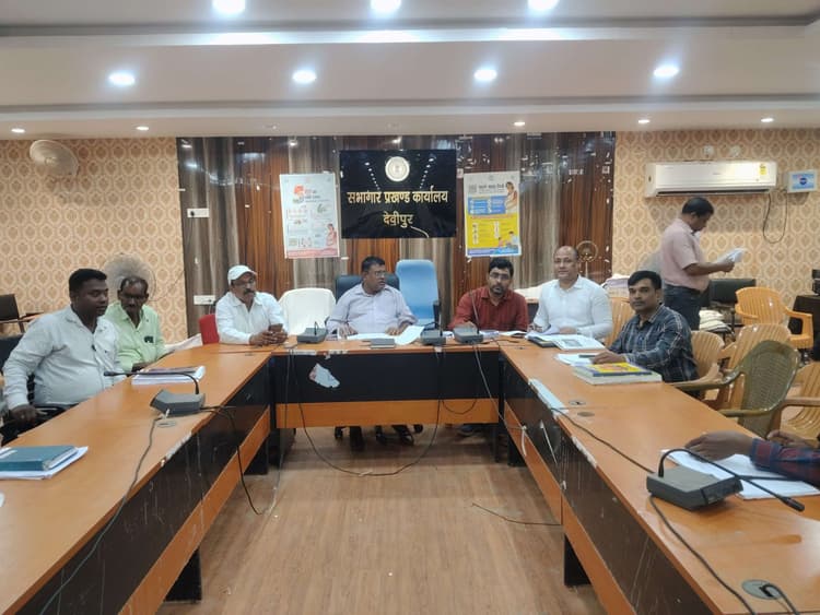 लंबित आवास को एक सप्ताह में करें पूर्ण : बीडीओ