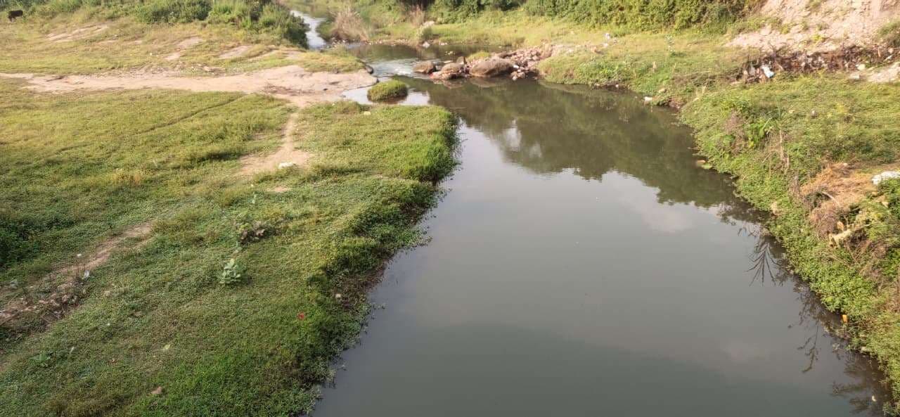 खलारी के सभी छठ घाटों पर फैली है गंदगी