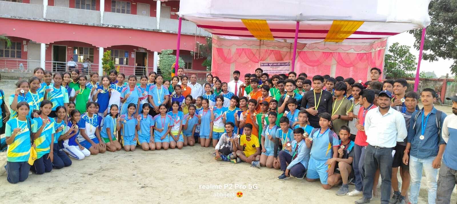 Madhubani News : माउंट कारमेल स्कूल में जिला स्तरीय रग्बी गेम का हुआ आयोजन