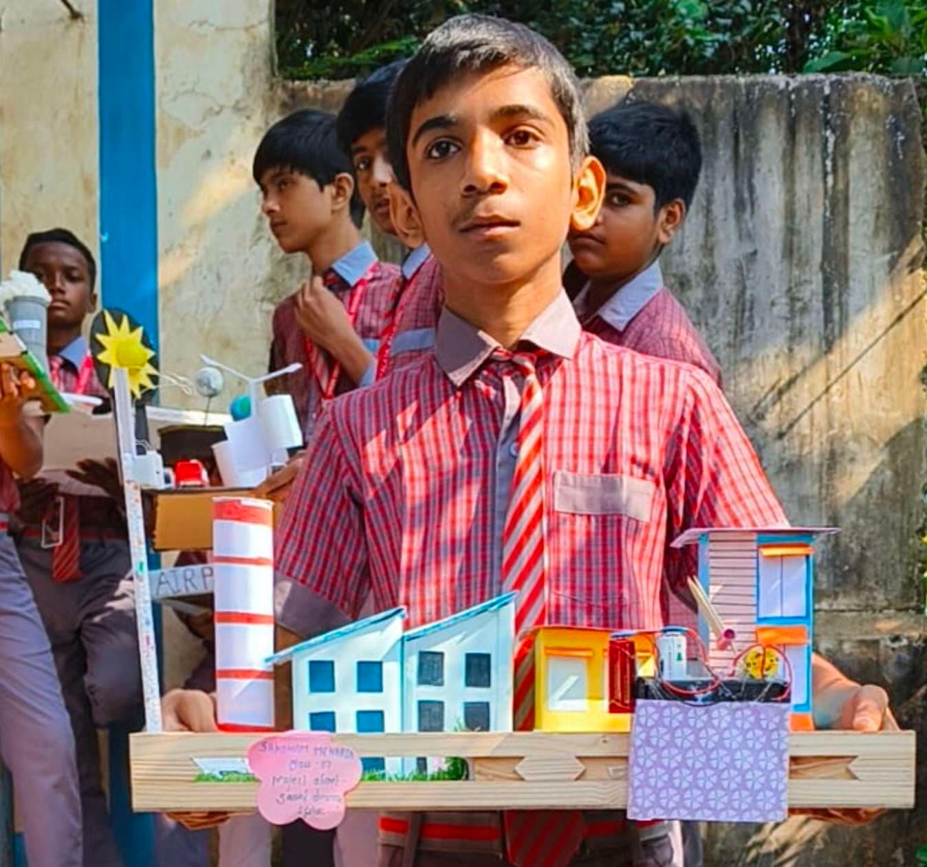 विज्ञान प्रदर्शनी में बच्चों ने प्रस्तुत किये रोबोटिक्स मॉडल
