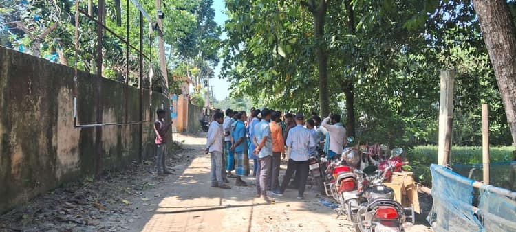 तेज रफ्तार हाइवा ने अधेड़ को रौंदा, मौत