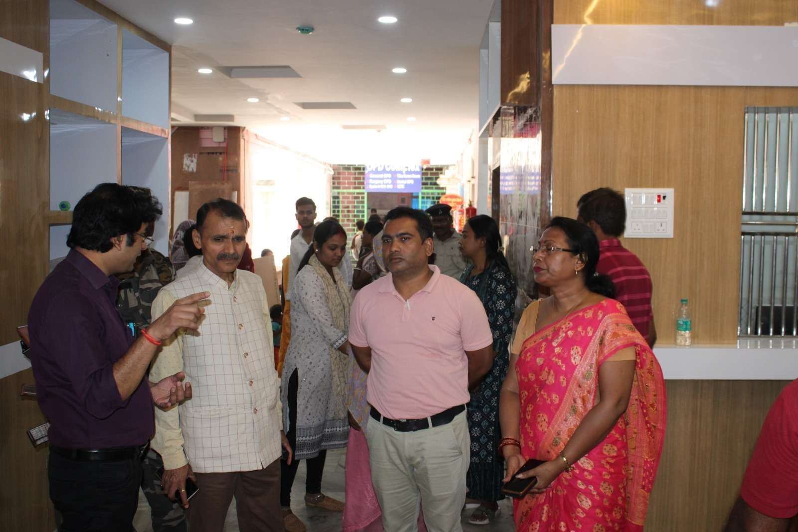 अपर सचिव ने पाकुड़ में महिला-बाल सेवाओं का किया निरीक्षण