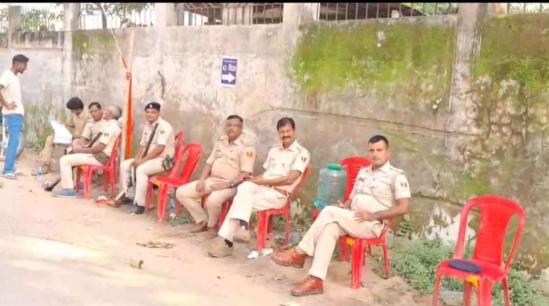 बिहार विधानसभा चुनाव :  तीसरे दिन किसी भी उम्मीदवार ने नहीं किया नामांकन