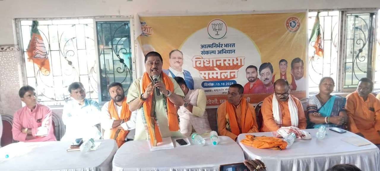 पीएम नरेंद्र मोदी के नेतृत्व में भारत बढ़ रहा आत्मनिर्भरता की ओर