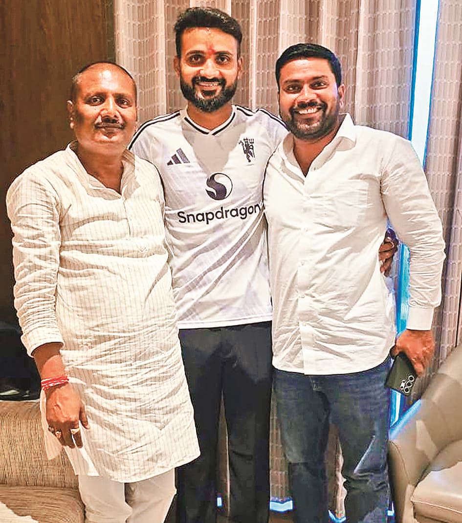 Gopalganj News : सदर विस क्षेत्र से जिप अध्यक्ष सुबास सिंह पर भाजपा ने लगाया दांव, राजद ने बरौली से दिलीप सिंह को उतारा