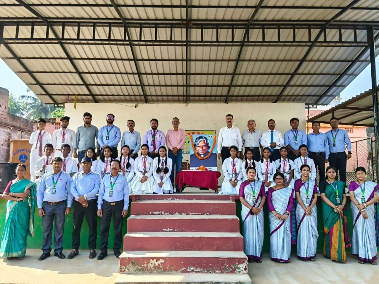 छात्रों ने जयंती पर डॉ एपीजे अब्दुल कलाम को किया याद