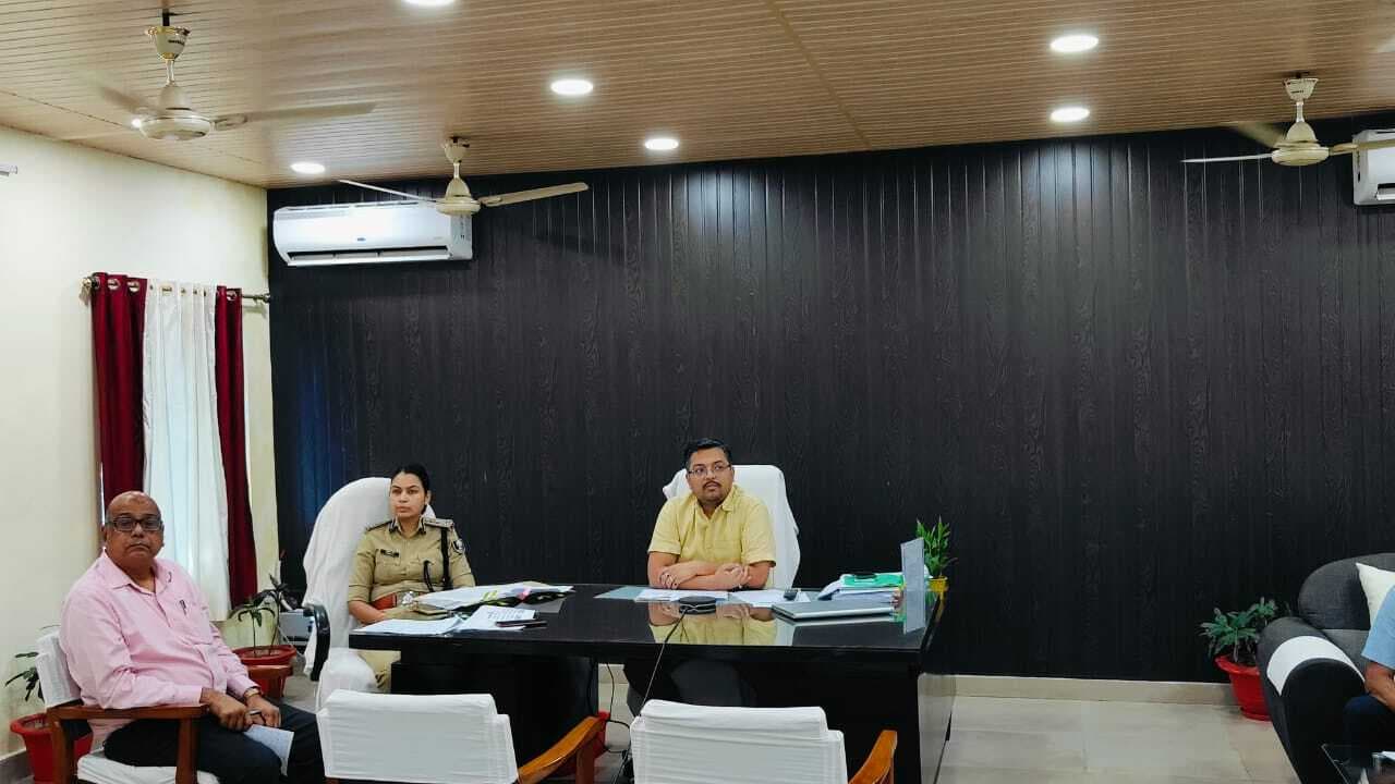 Darbhanga News: चुनाव में सीमावर्ती जिलों के प्रशासनिक एवं पुलिस पदाधिकारियों के साथ किया जायेगा समन्वय