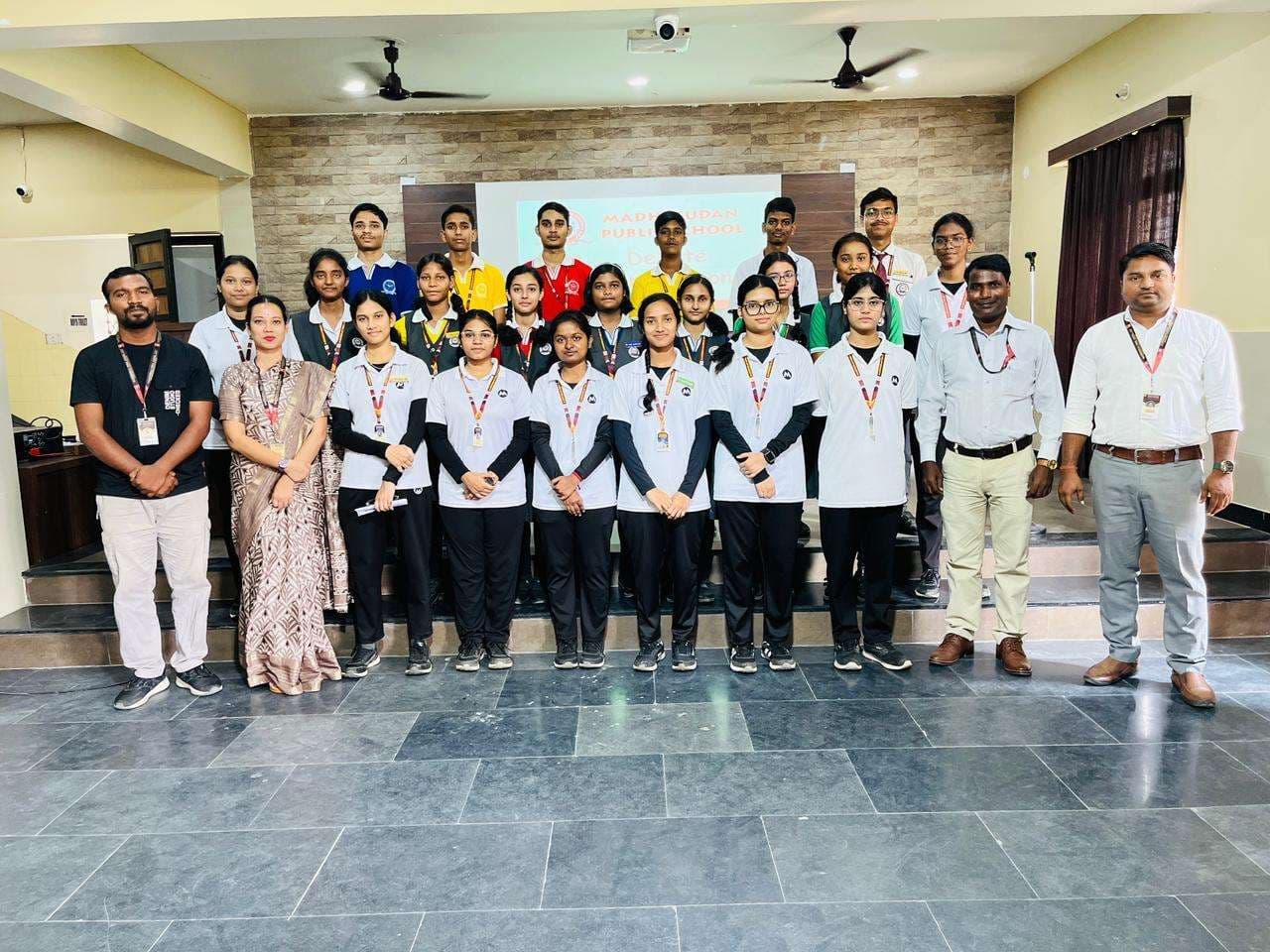 Chaibasa News : मधुसूदन स्कूल में भाषण व वाद-विवाद प्रतियोगिता