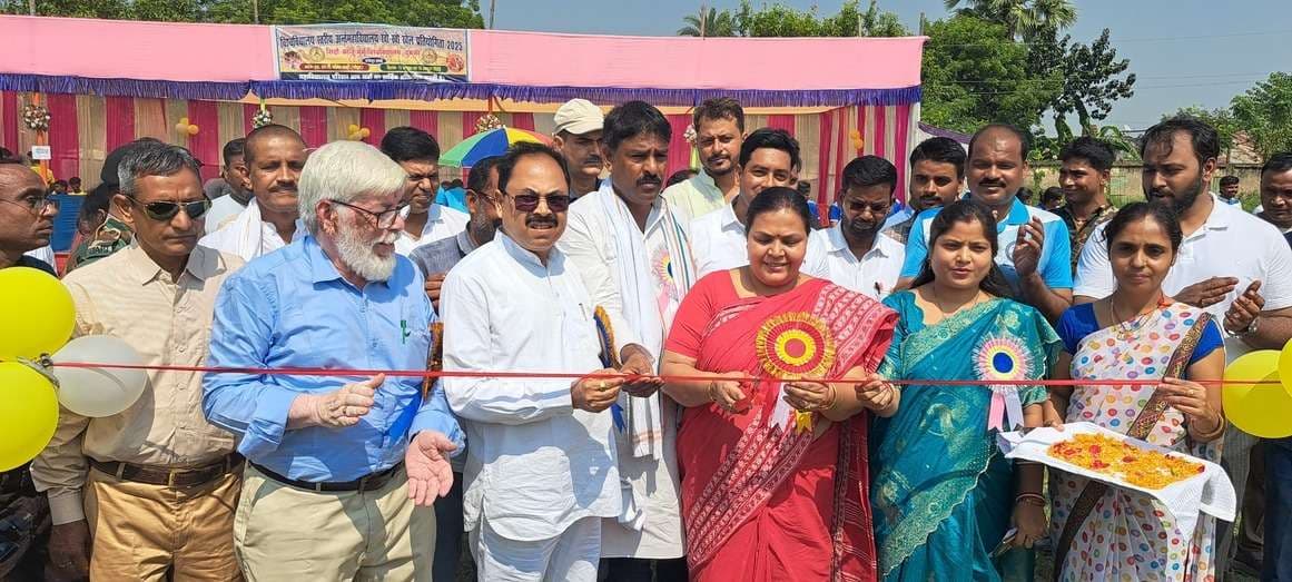 खोखो प्रतियोगिता के महिला वर्ग में केवल एसआरटी कॉलेज धमड़ी ने किया प्रतिनिधित्व