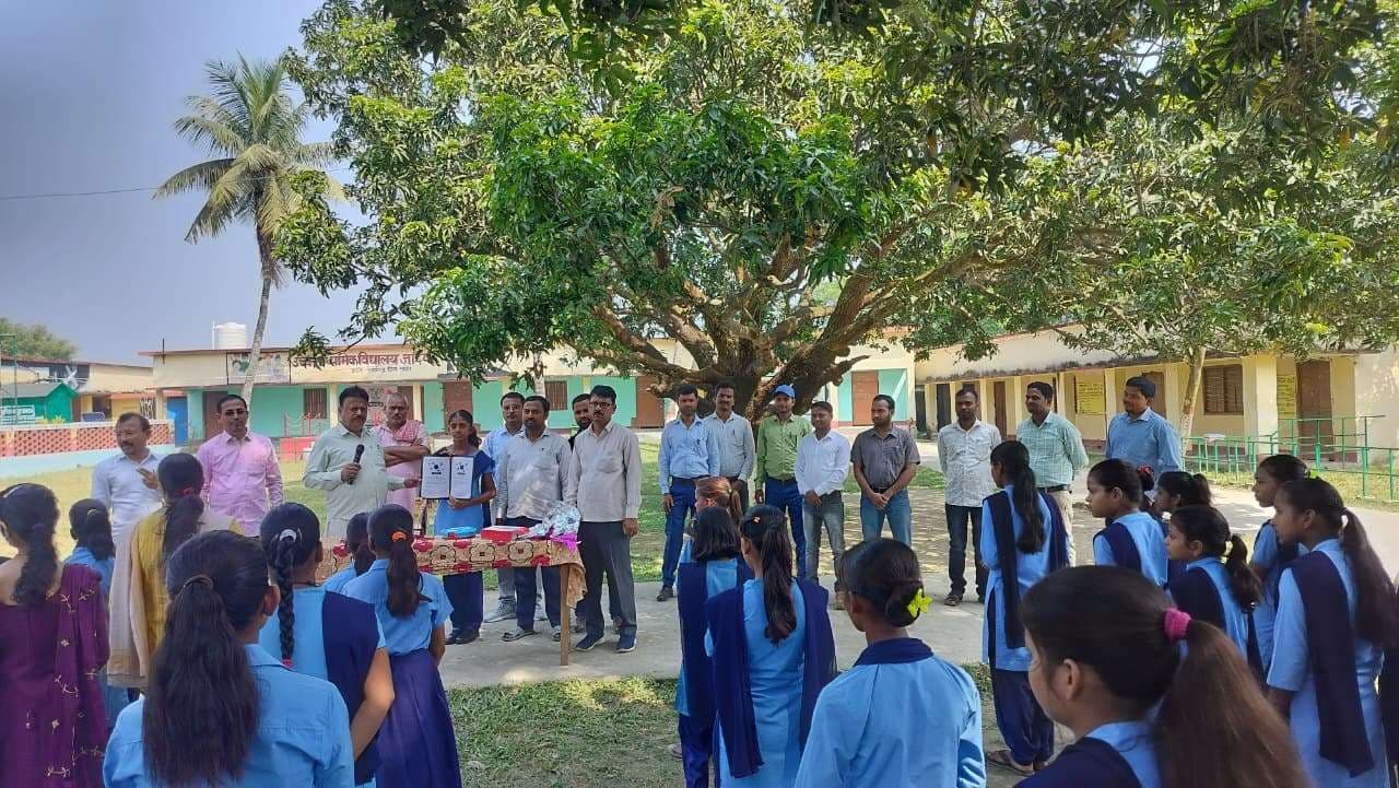 मान्यता ने राज्य स्तरीय विज्ञान संगोष्ठी में पाया दूसरा स्थान