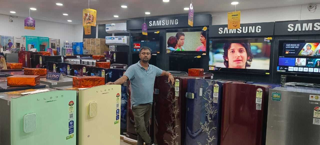 लुभा रहे हैं कैशबैक, स्क्रैच कूपन, खरीद पर उपहार