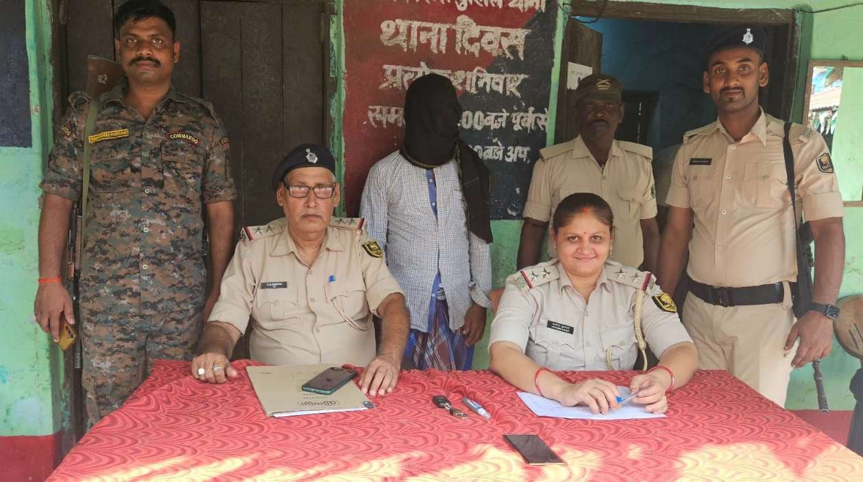 मवेशी चोरी कर भाग रहे शातिर को ग्रामीणों ने दबोचा