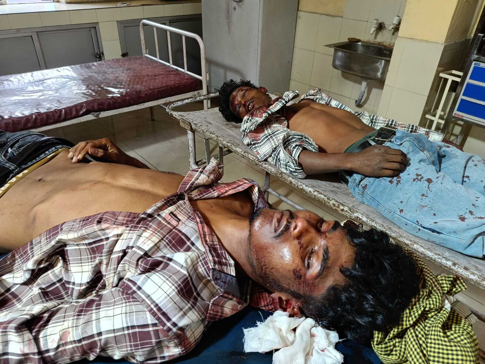 बोलेरो-बाइक की टक्कर में दो की मौत, एक घायल