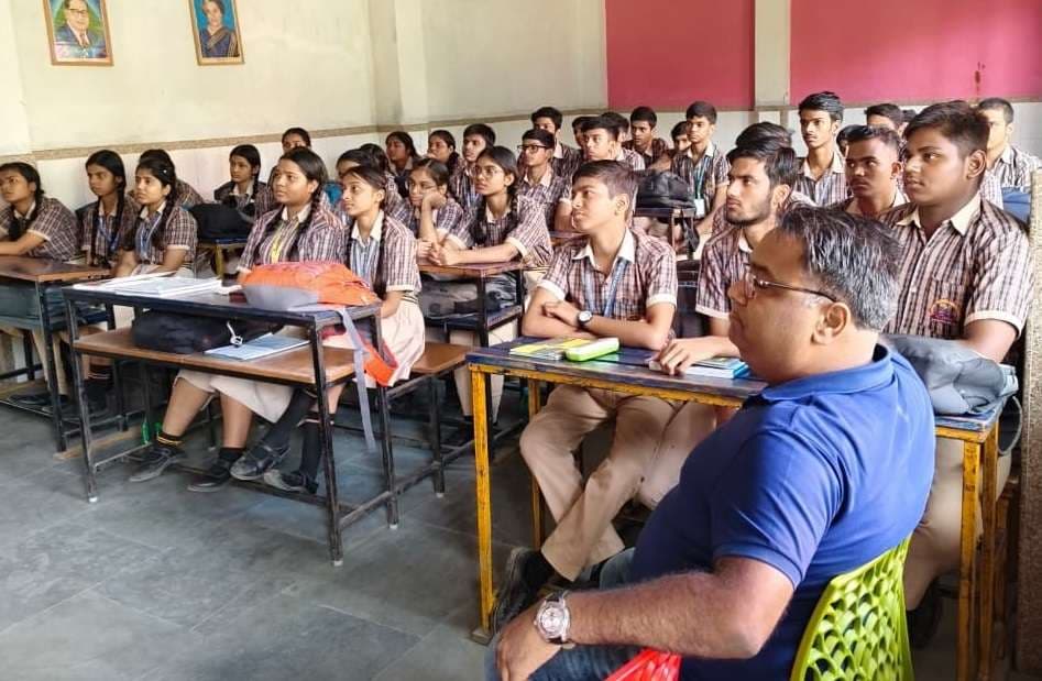 अतीत की चिंता व भविष्य का भय तनाव का कारण: शेरोन