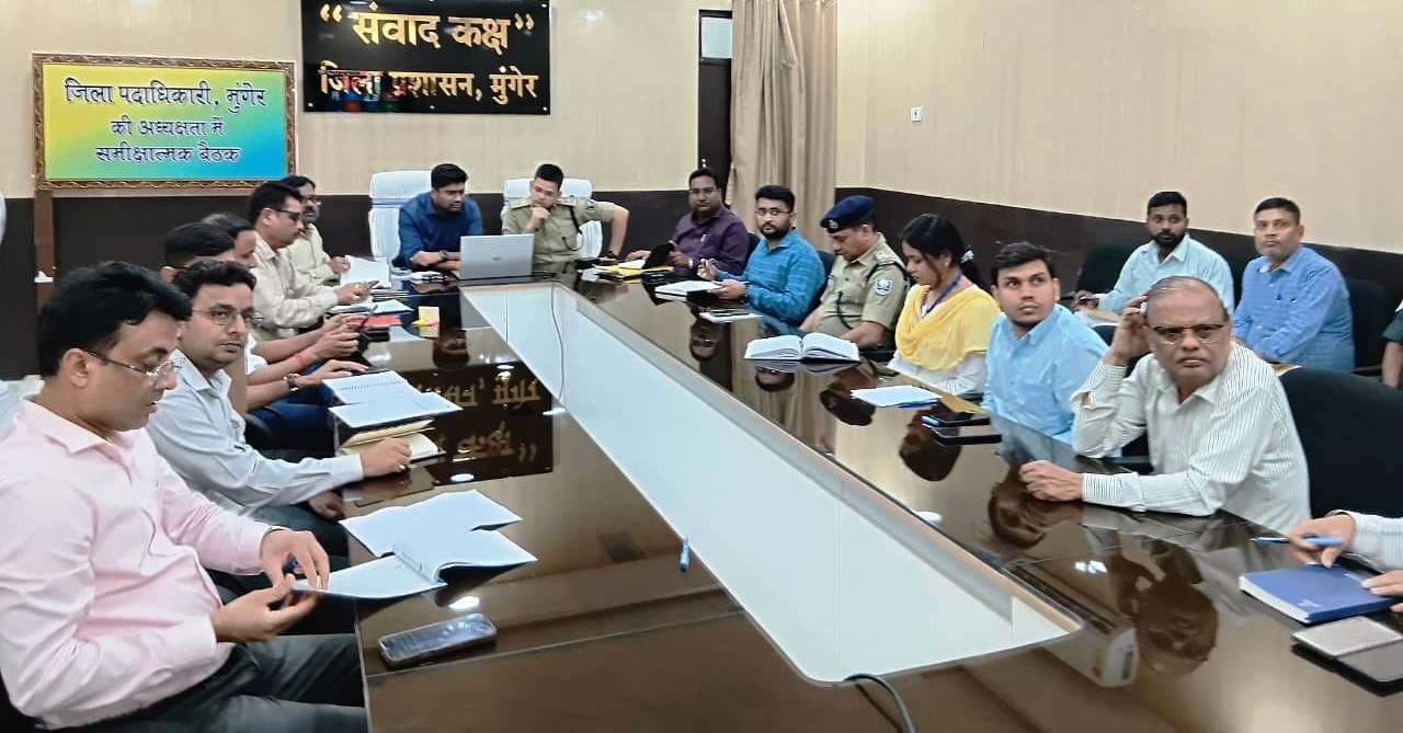 छठव्रती व श्रद्धालुओं को घाटों पर नहीं होगी कोई परेशानी :  जिलाधिकारी