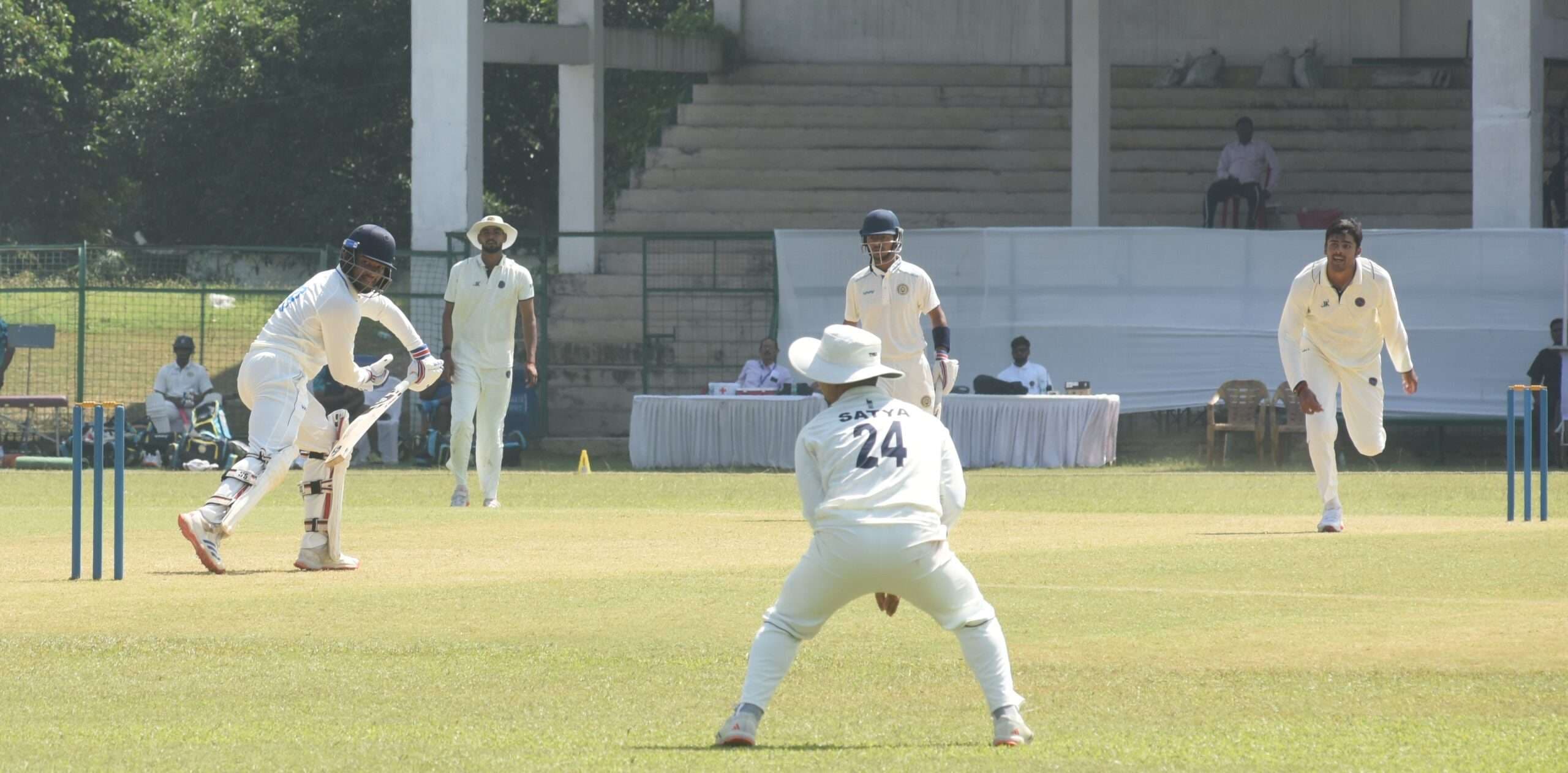 co ck naidu trophy's match at keenan stadium : झारखंड ने गोवा की पहली पारी 183 रन पर समेटा
