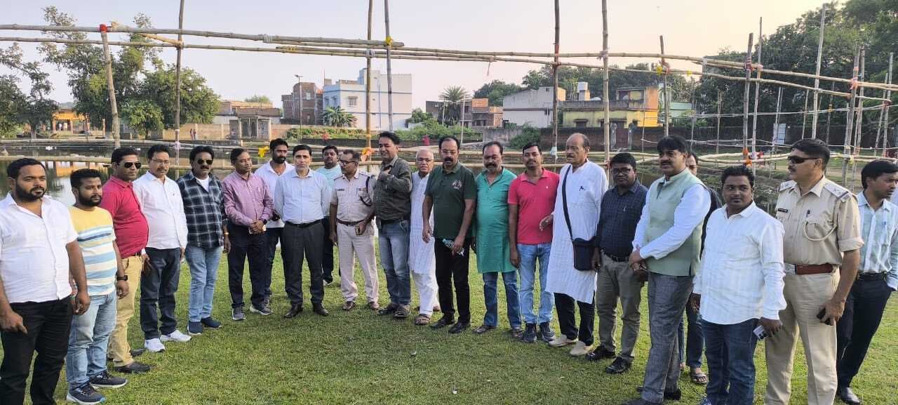 Deoghar news : छठ व्रतियों की सुविधाओं का रखा जायेगा ख्याल, दंडाधिकारियों व पुलिस बलों की होगी प्रतिनियुक्ति