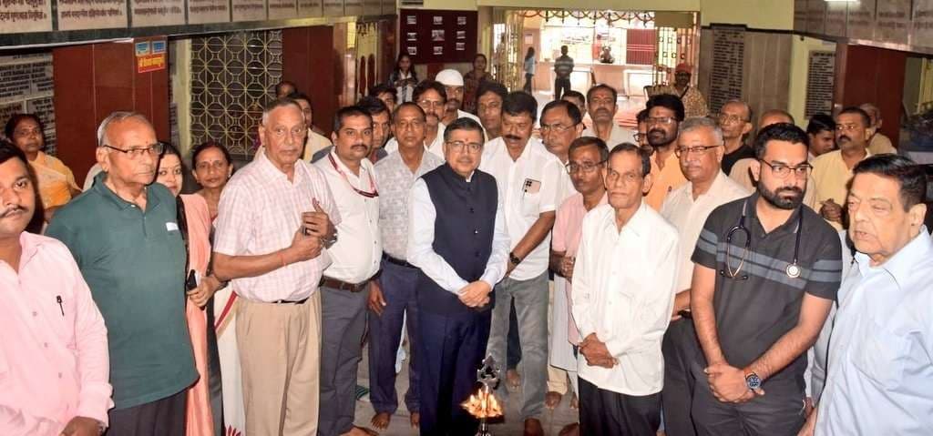 Bokaro news : समाज में स्वास्थ्य जागरूकता बढ़ाने में शिविरों की अहम भूमिका : उपायुक्त