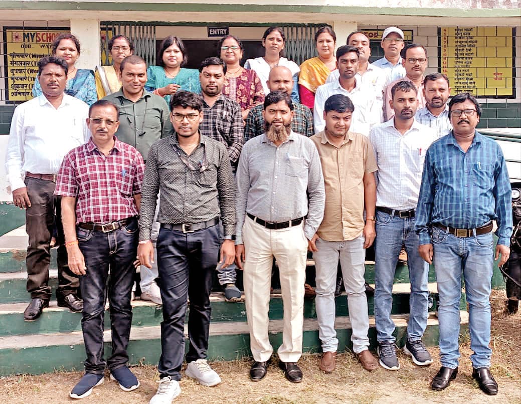 Seraikela Kharsawan News : सरकारी स्कूलों के बच्चे भी स्मार्ट क्लास में करेंगे पढ़ाई