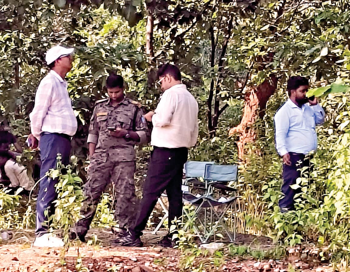 East Singhbhum News : पन्ना के अवैध खदानों को किया सील, सर्वे के बाद भी नीलामी नहीं