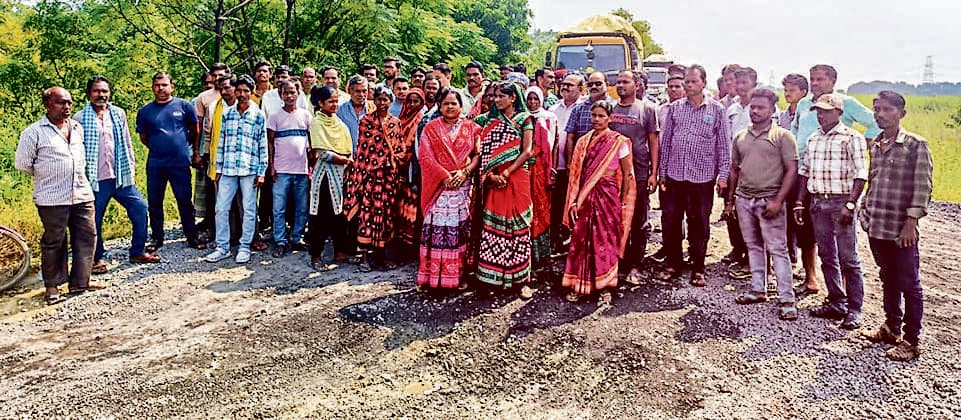 Jharsuguda News: दूसरा ऐश पोंड बना रही निजी कंपनी पर बिफरे ग्रामीण, आंदोलन की चेतावनी दी