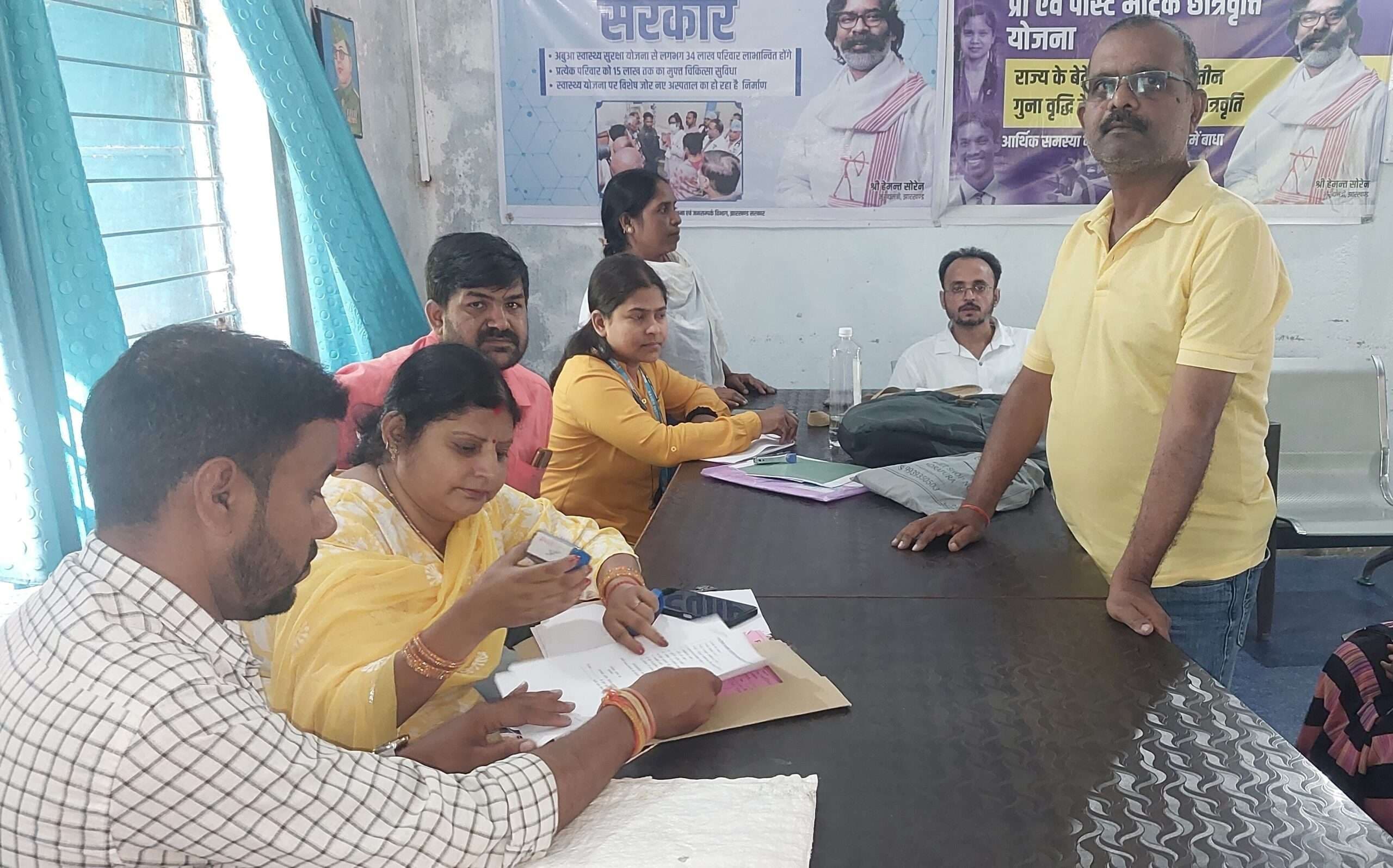 Bokaro News : सीएसआर कार्यों का सर्वेक्षण करने पहुंचीं एक्सआइएसएस की टीम