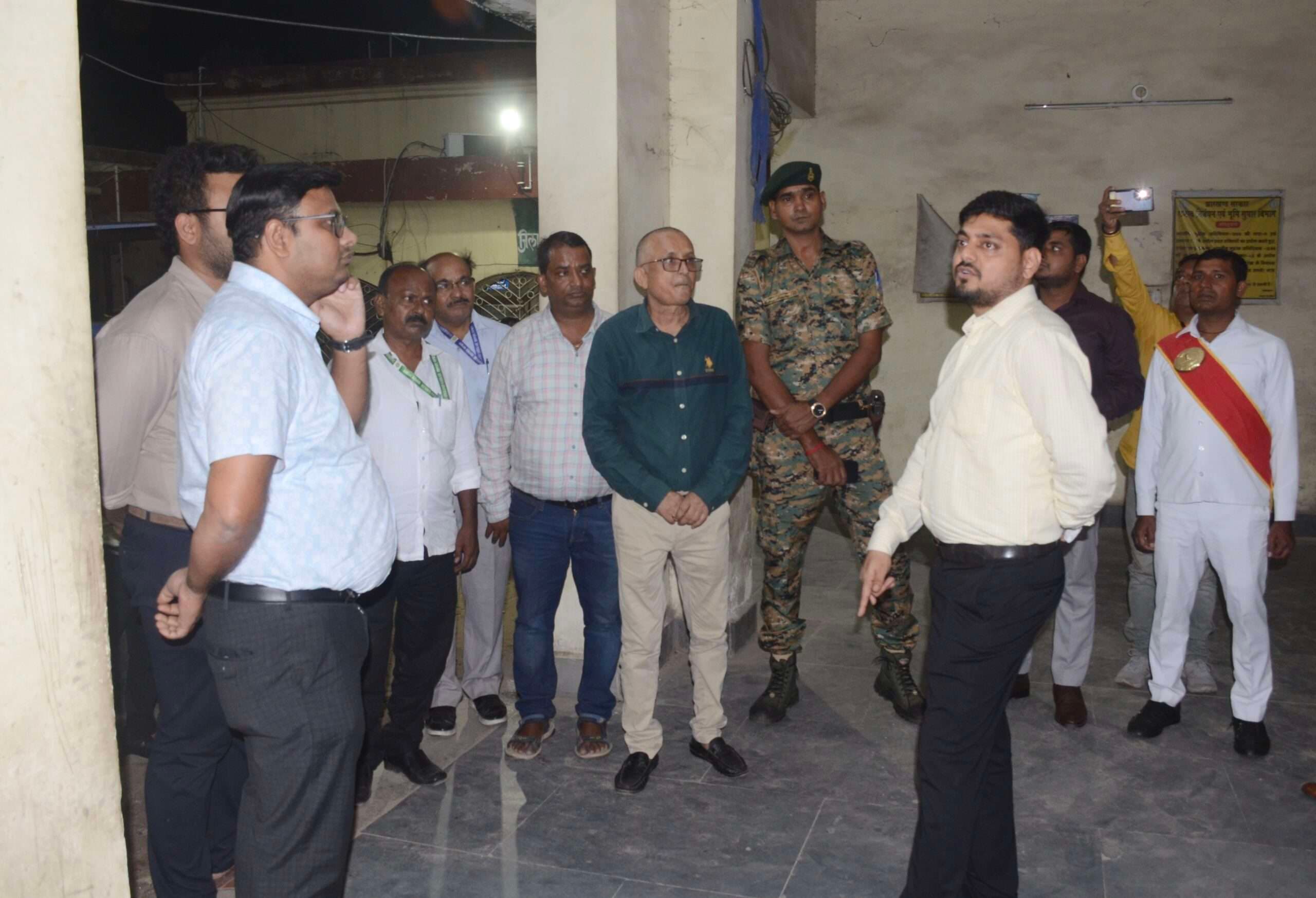 Dhanbad News: त्वरित व पेपरलेस रजिस्ट्रेशन की सुविधा जल्द उपलब्ध होगी : डीसी