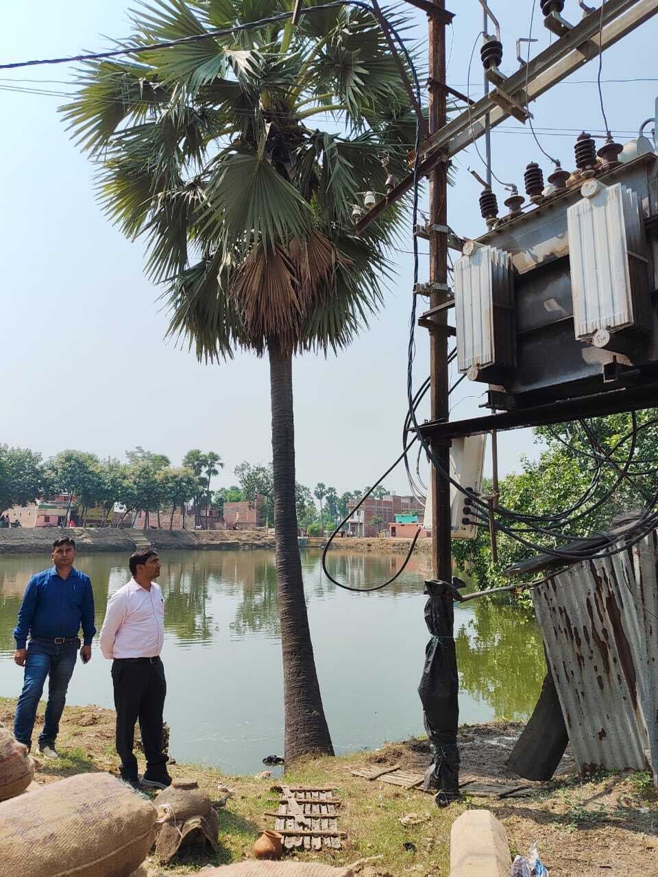 अफसरों ने किया छठ घाटों का निरीक्षण