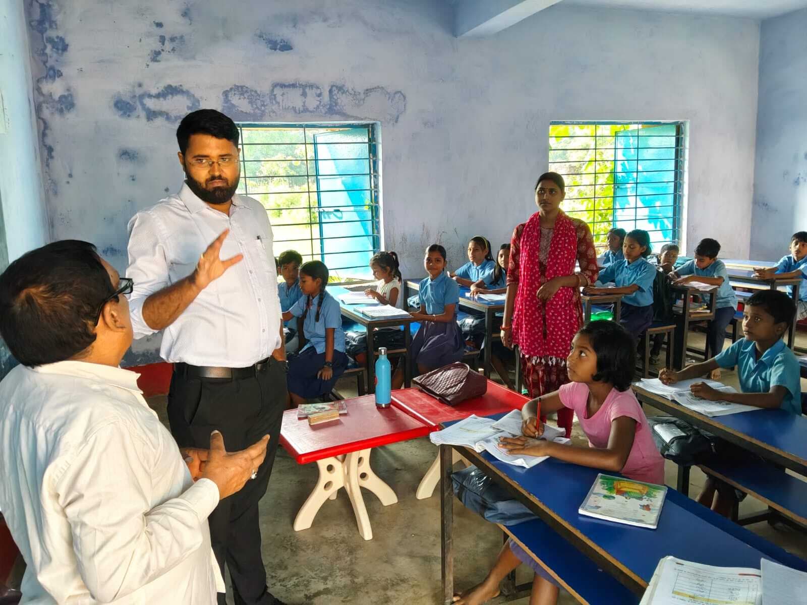 सभी बूथों पर बीएलओ ने किया मतदान कार्य का मॉक पोल